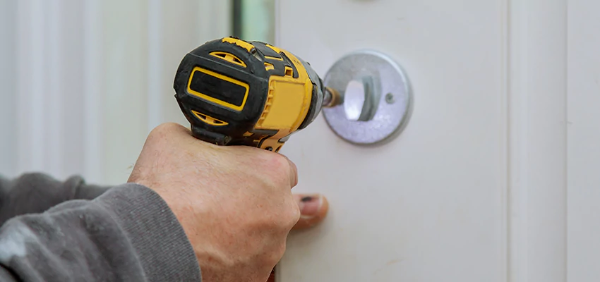 Street Locksmith For Smart Lock Repair in San Mateo, CA